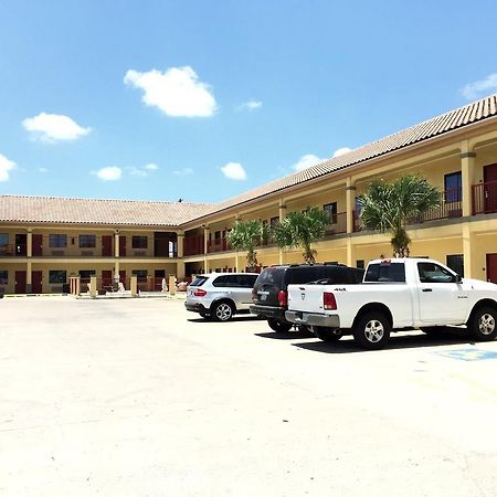Boca Chica Inn And Suites ブラウンズビル エクステリア 写真