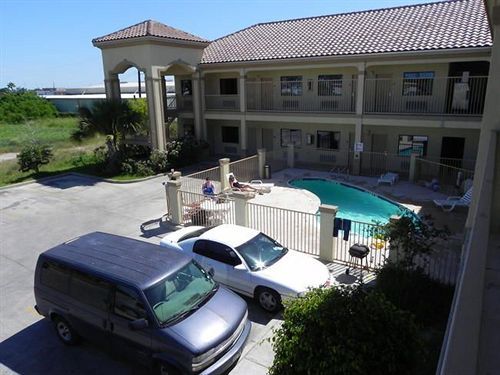 Boca Chica Inn And Suites ブラウンズビル エクステリア 写真