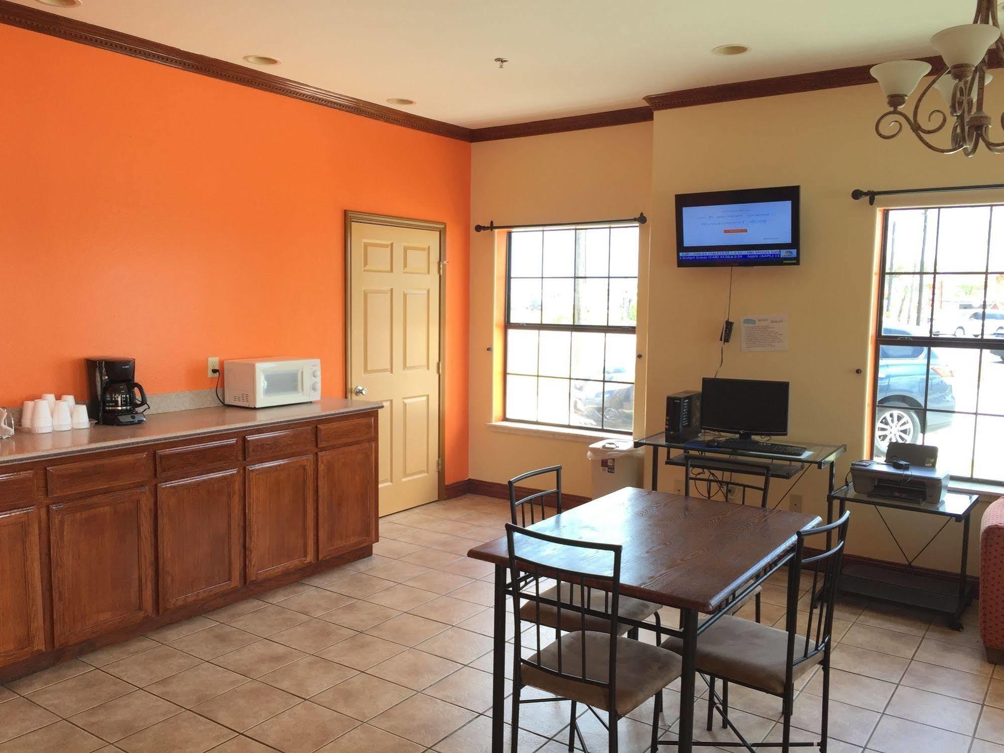 Boca Chica Inn And Suites ブラウンズビル エクステリア 写真